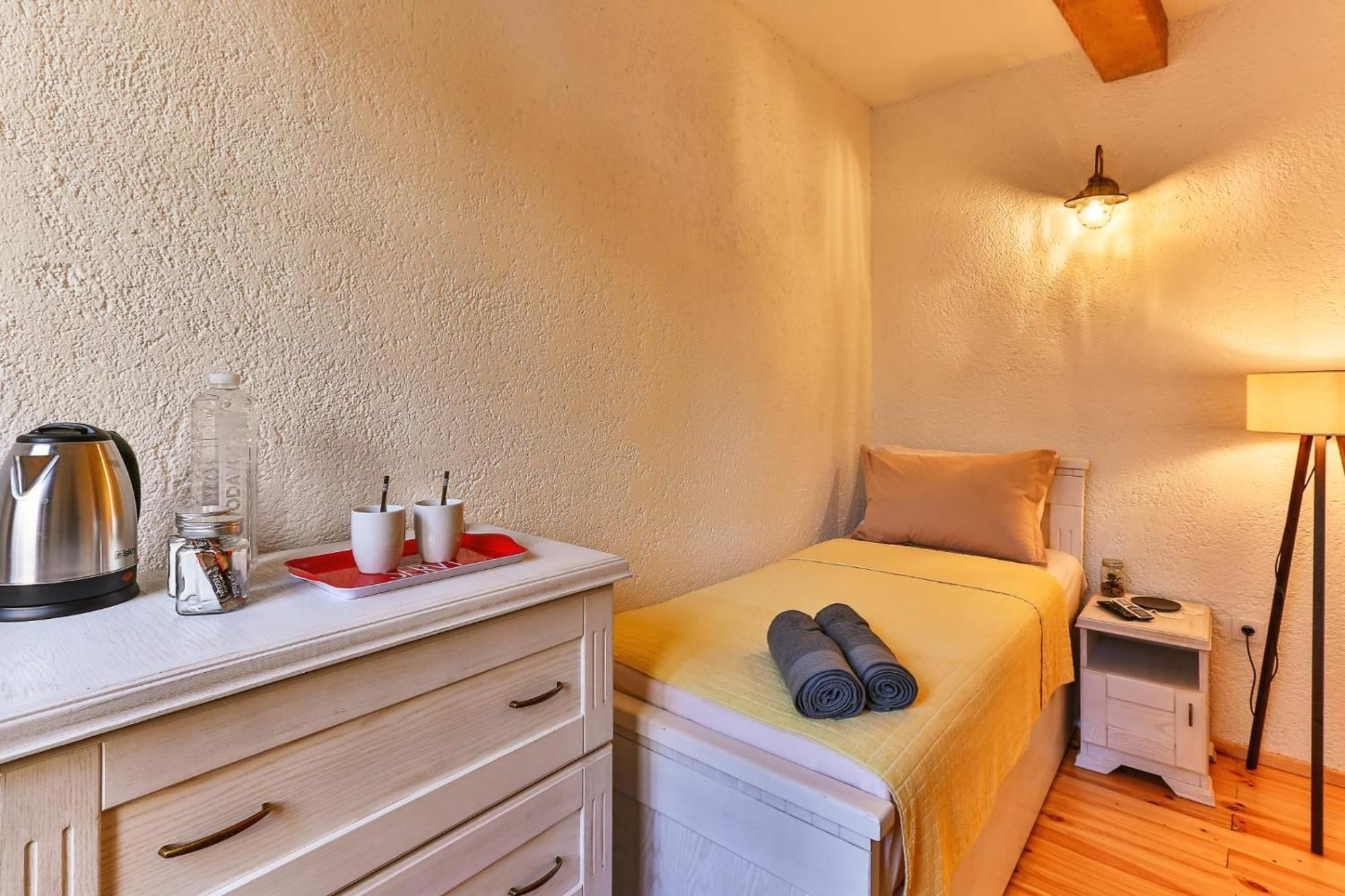 Iguana House Daire Stari Bar Dış mekan fotoğraf