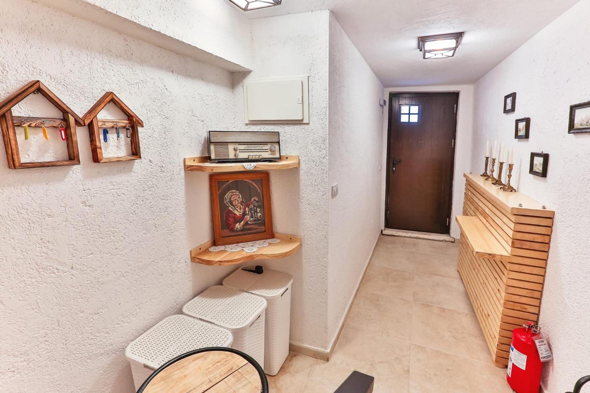 Iguana House Daire Stari Bar Dış mekan fotoğraf